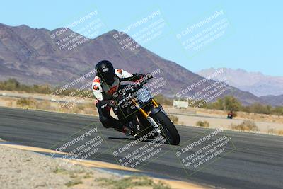 media/Mar-12-2022-SoCal Trackdays (Sat) [[152081554b]]/Turn 14 Inside (155pm)/